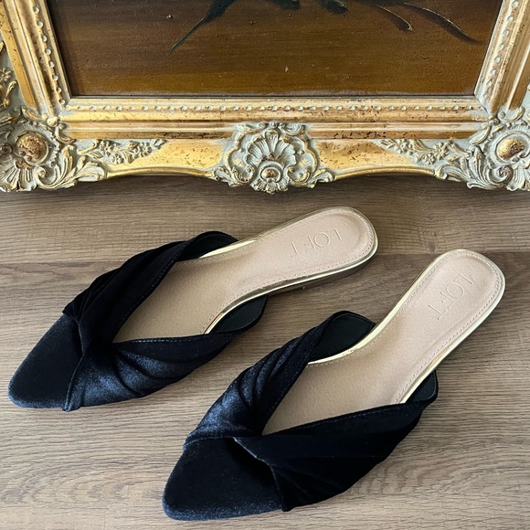 LOFT Black Velvet Women's Mules - Picture 7 of 10